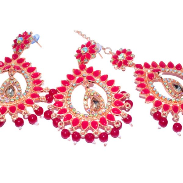 Maang Teeka With Earring Set
